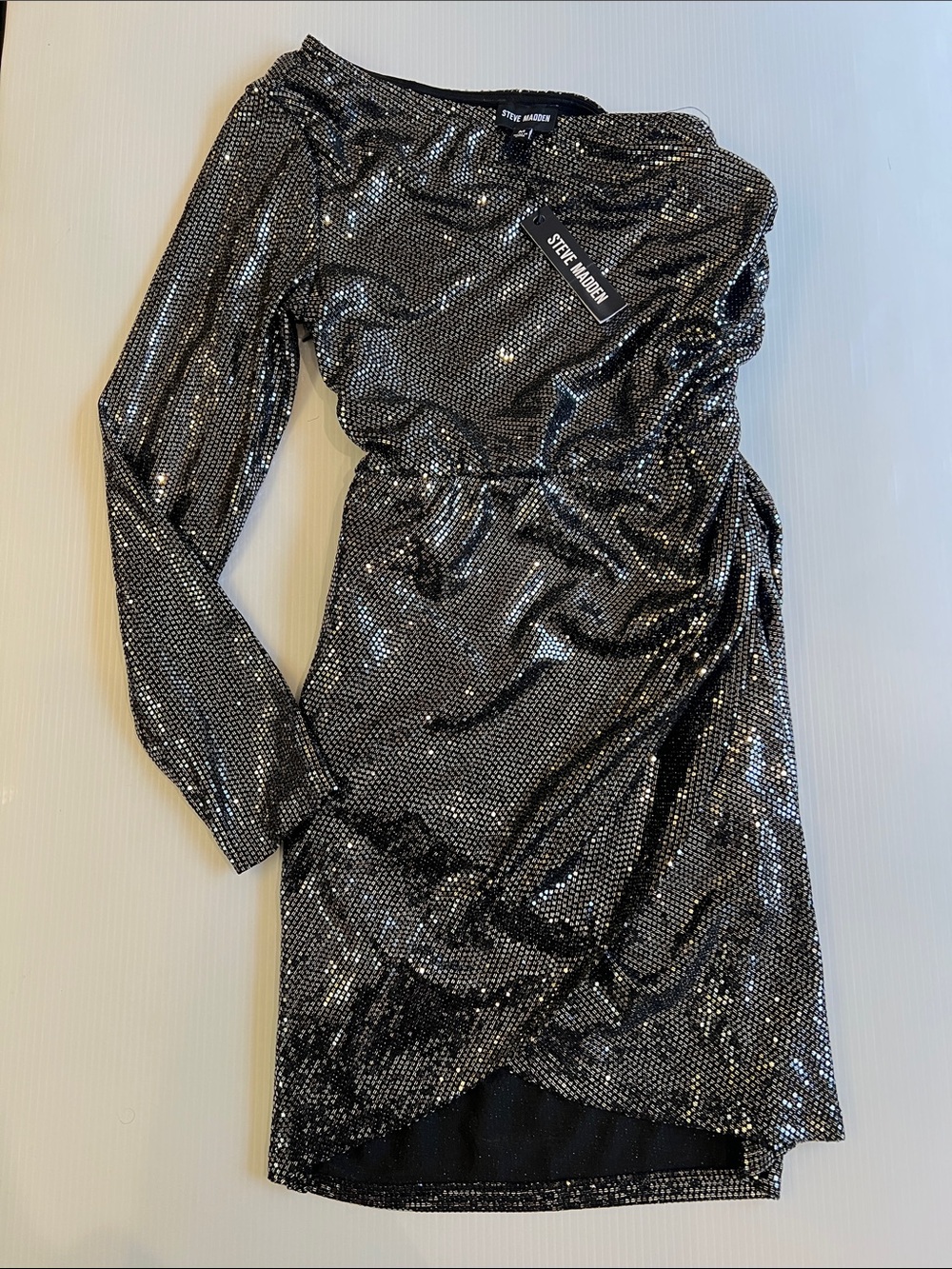 New Steve Madden Women’s One-Shoulder Sequin Party Dress in Size Medium